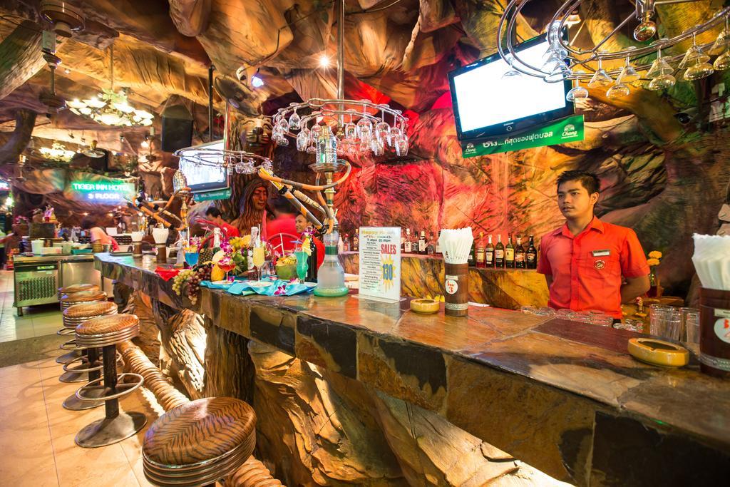 Tiger Inn Patong Exterior photo
