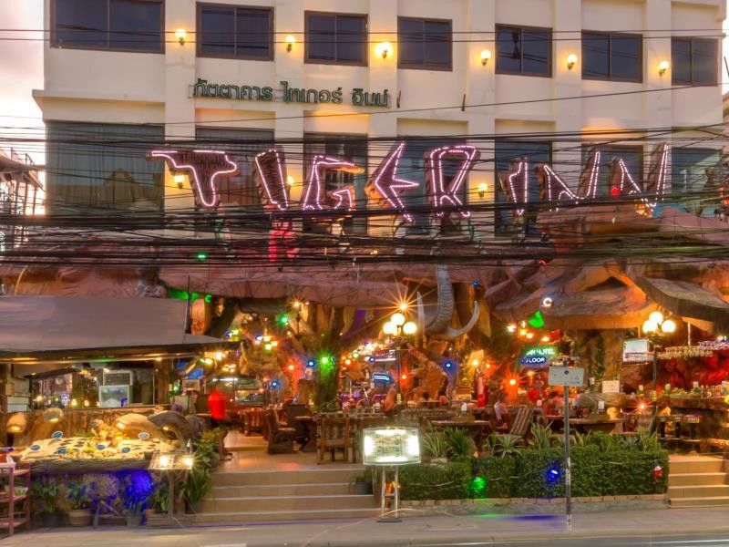 Tiger Inn Patong Exterior photo